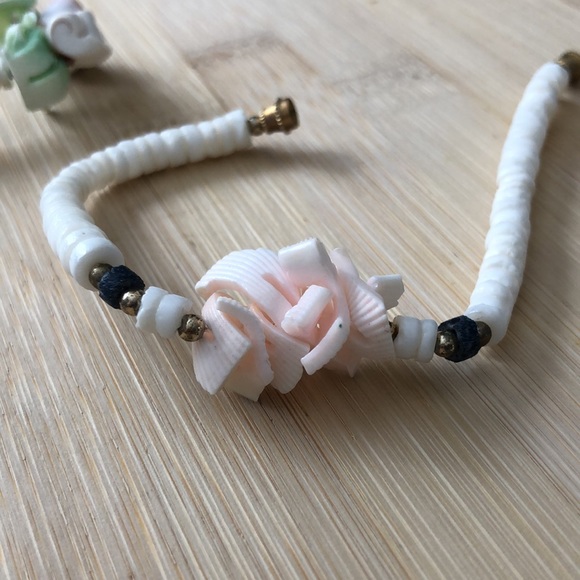 Vintage puka shell bracelet - Picture 2 of 7